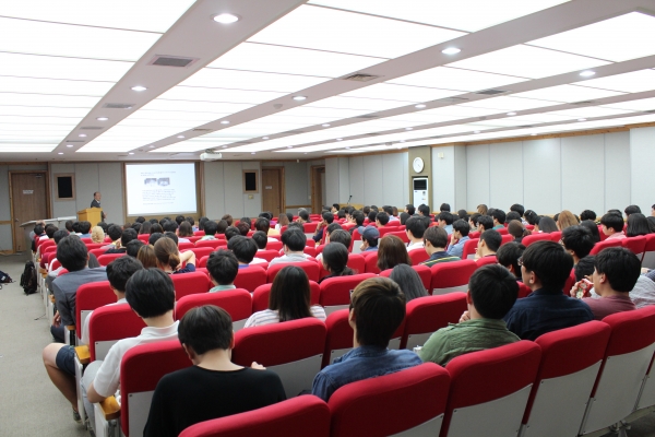 2014학년도 1학기 한창대 석좌교수 특별 강연 4번째 첨부파일 이미지