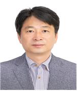Prof. Hwa Sung, Roh Photo