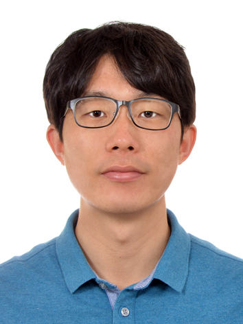 Prof. Young-Jun, Mo 사진