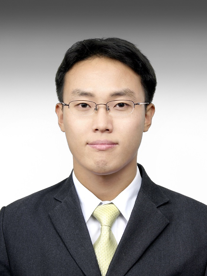 Ki Woong Cho  사진