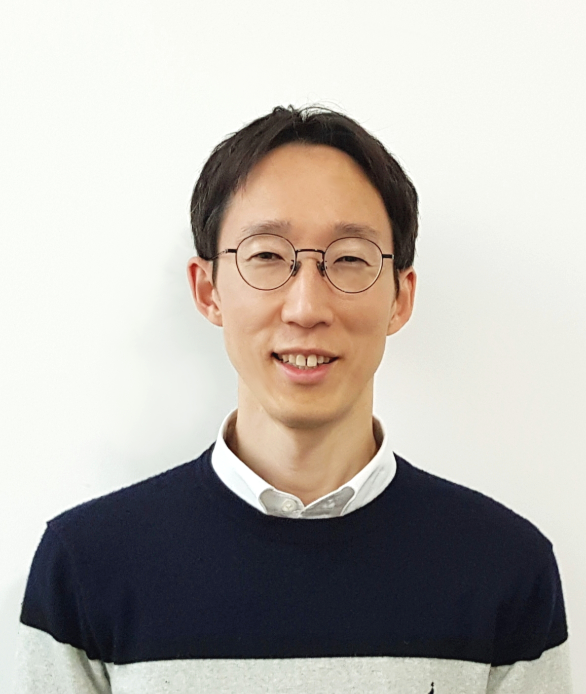 Assoc. Prof. Jong-Yeon Park 사진