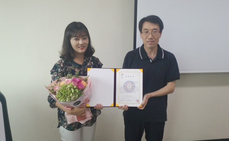 2017년 제14회 영문장학생 대표이미지