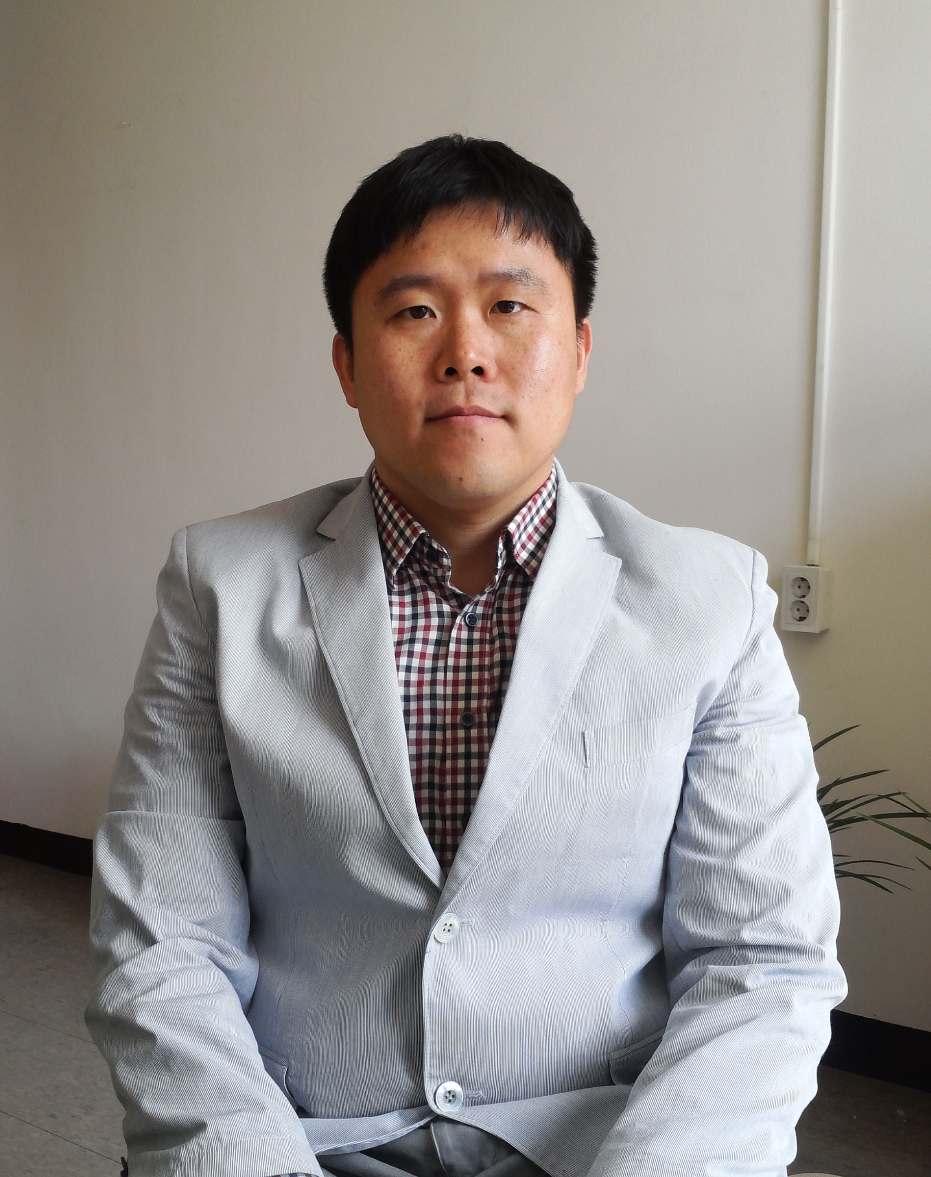 조 덕 용 사진