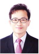 유 동 진 사진