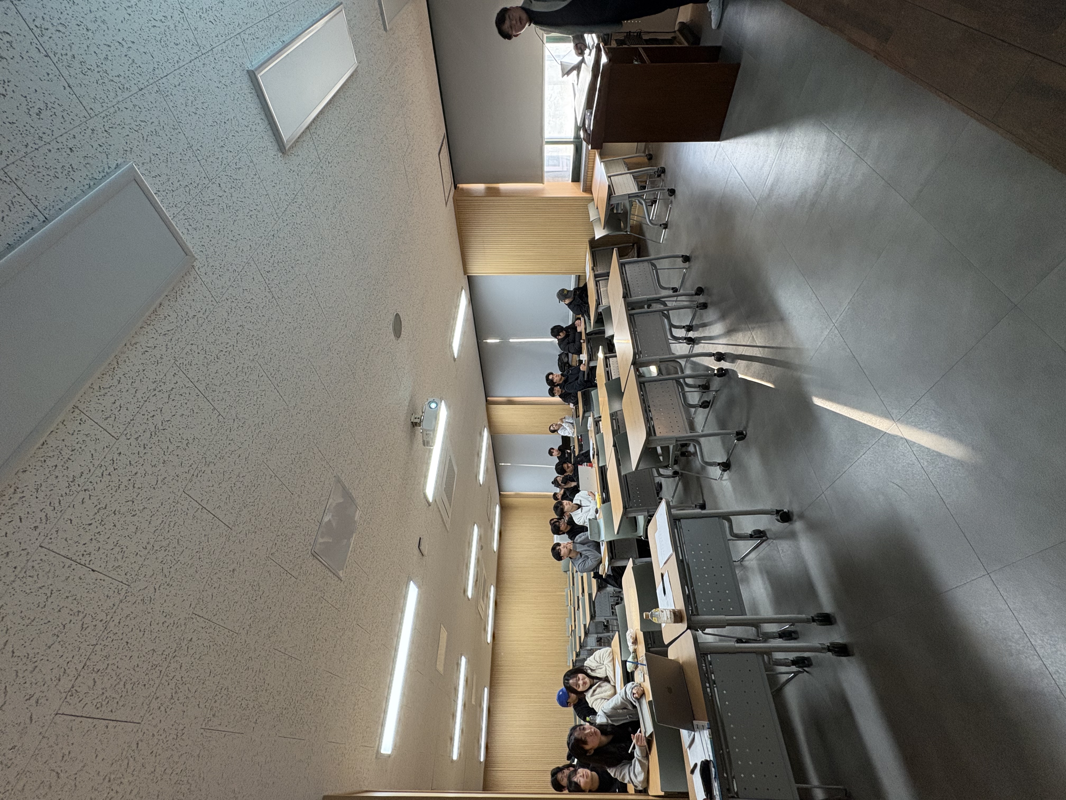 25.12.02.(화) 빅데이터 Lecture 데이 2-3. 2일차 특강. AI 시대, 대체되지 않을 역량을 기르다 – 진로 역량 강화 특강 6번째 첨부파일 이미지