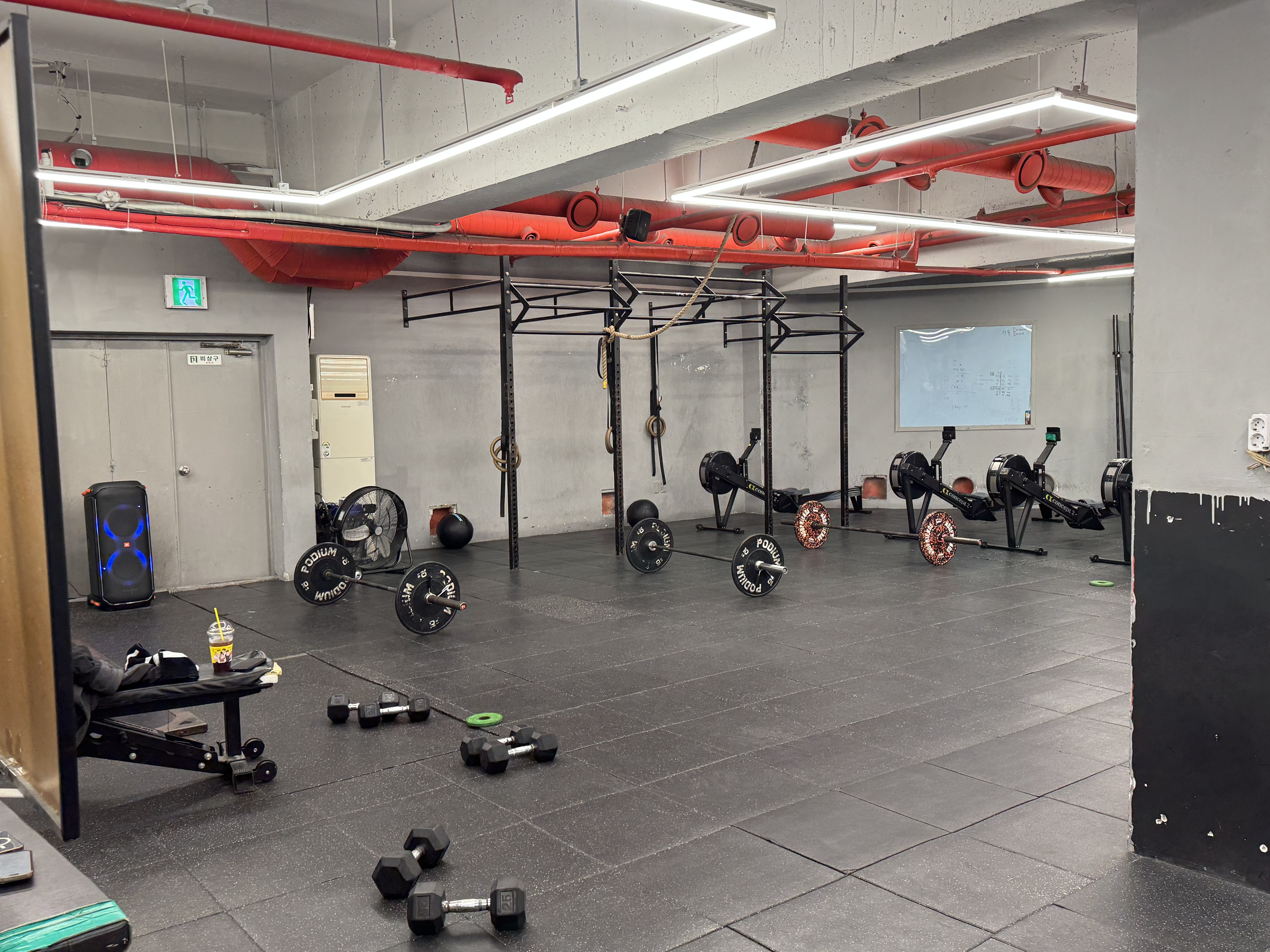 Introduction to CrossFit and Gym Tour with Alumnus Jae-Young Bae (Class of ’14) 5th attached image