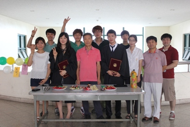 2013학년도 하계 학위수여식 3번째 첨부파일 이미지