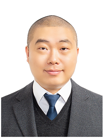 Prof. Kyu-Hyoung, Jeong 사진